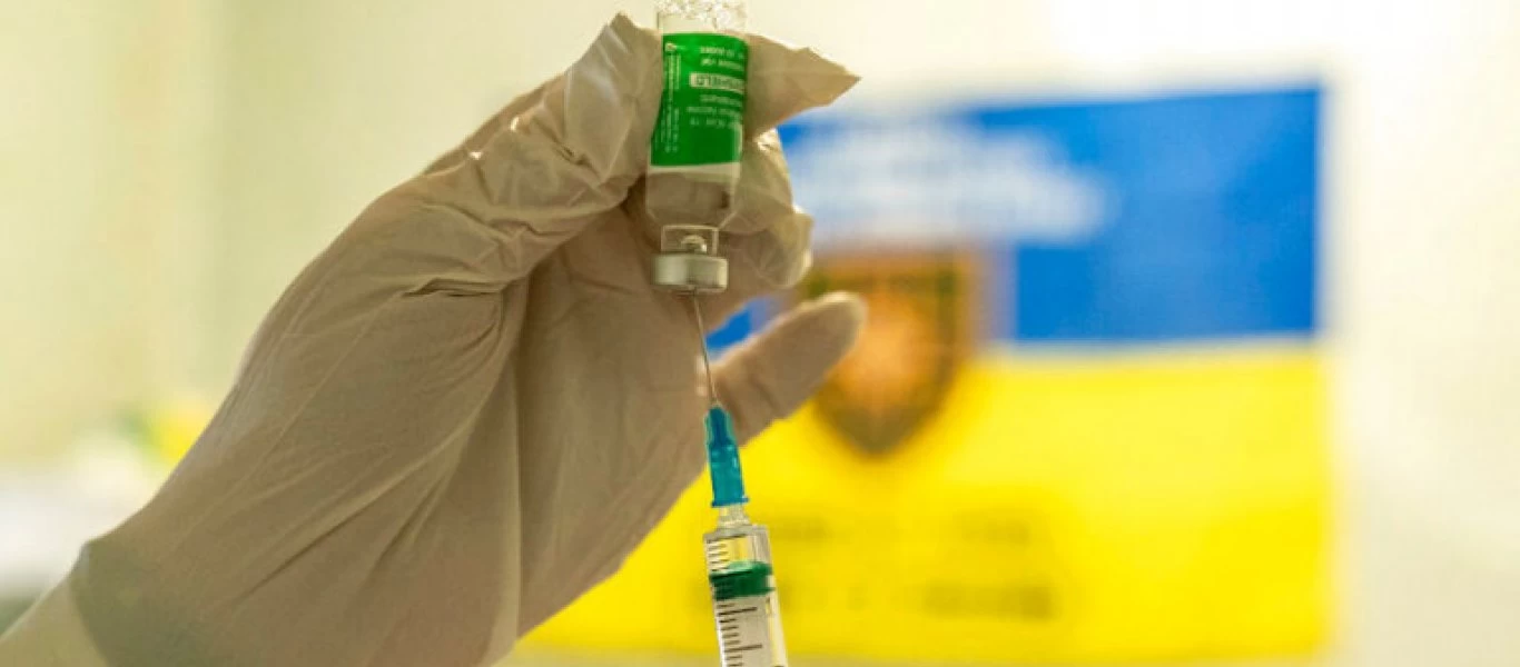 Άνω-κάτω με το εμβόλιο AstraZeneca: Χώρες διακόπτουν τους εμβολιασμούς - Και στην Ελλάδα εμβόλια της «ύποπτης» παρτίδας